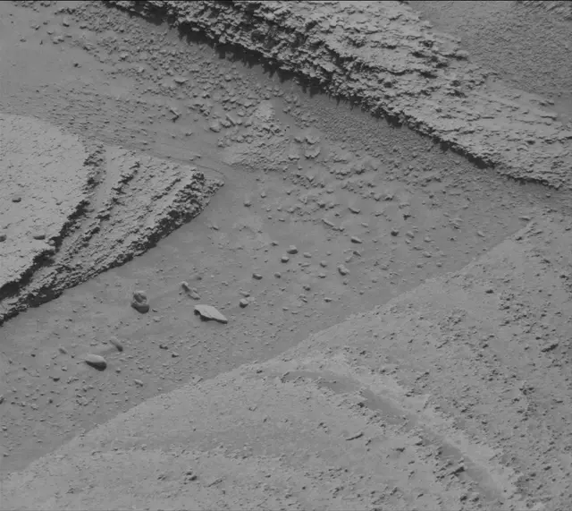 Sol 3781: Mast Camera (Mastcam)