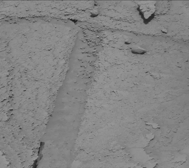 Sol 3781: Mast Camera (Mastcam)