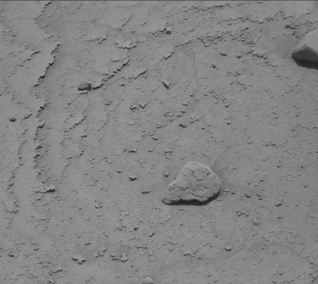 Sol 3781: Mast Camera (Mastcam)