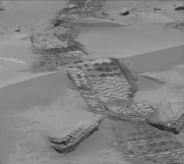 Sol 3783: Mast Camera (Mastcam)