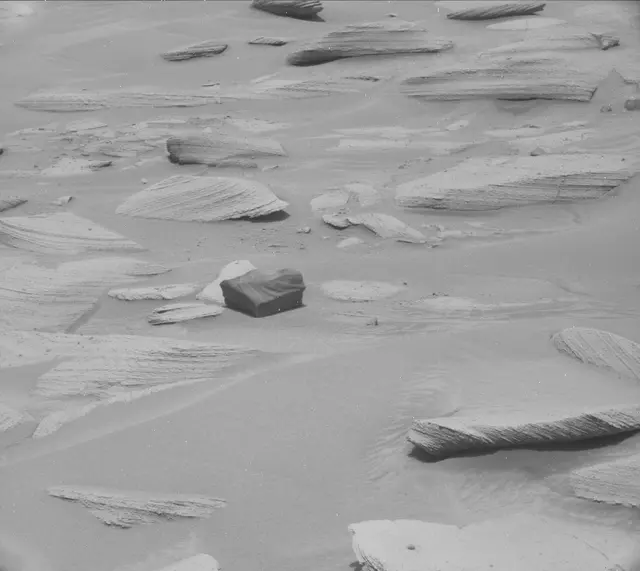 Sol 3783: Mast Camera (Mastcam)