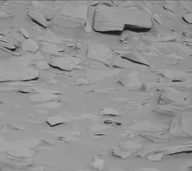 Sol 3783: Mast Camera (Mastcam)