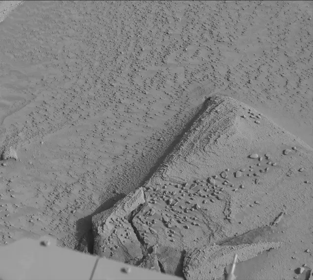 Sol 3783: Mast Camera (Mastcam)