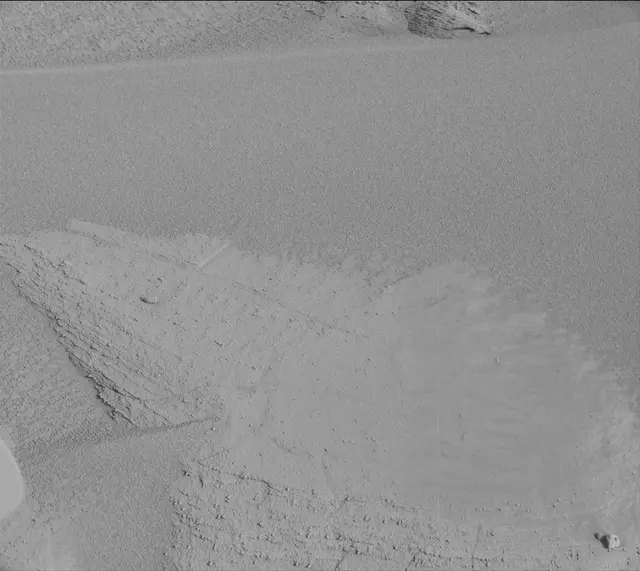 Sol 3783: Mast Camera (Mastcam)