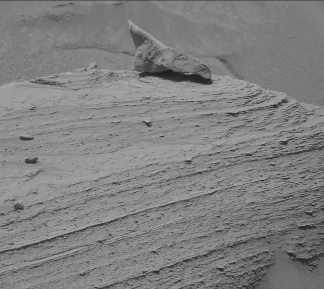Sol 3783: Mast Camera (Mastcam)