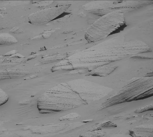 Sol 3783: Mast Camera (Mastcam)