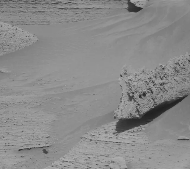 Sol 3783: Mast Camera (Mastcam)