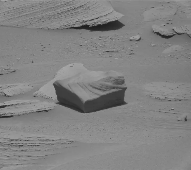 Sol 3783: Mast Camera (Mastcam)
