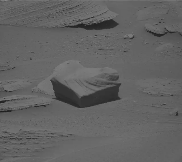 Sol 3783: Mast Camera (Mastcam)