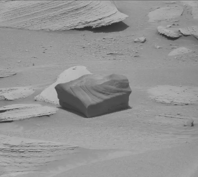 Sol 3783: Mast Camera (Mastcam)