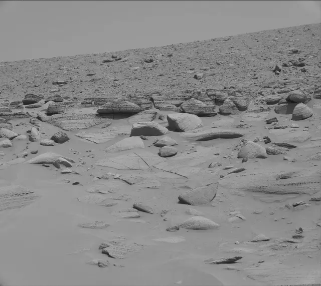 Sol 3786: Mast Camera (Mastcam)