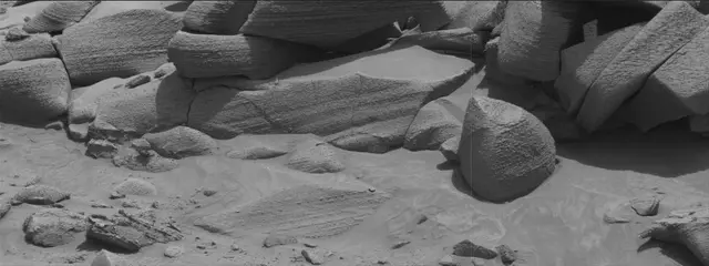 Sol 3786: Mast Camera (Mastcam)