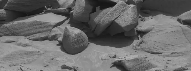 Sol 3786: Mast Camera (Mastcam)