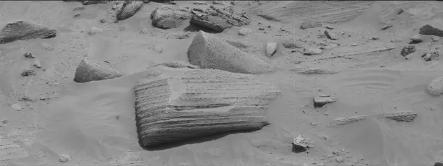 Sol 3786: Mast Camera (Mastcam)