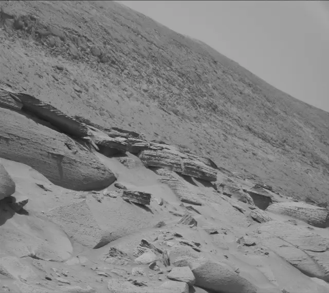 Sol 3786: Mast Camera (Mastcam)