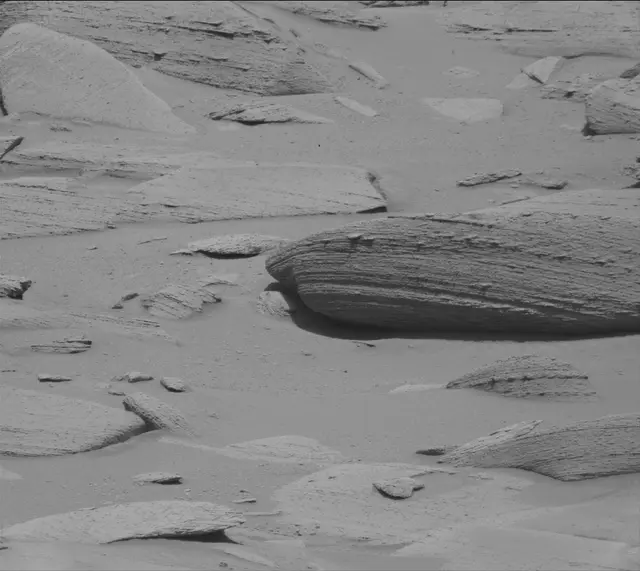 Sol 3786: Mast Camera (Mastcam)