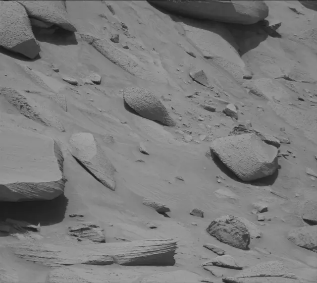 Sol 3786: Mast Camera (Mastcam)