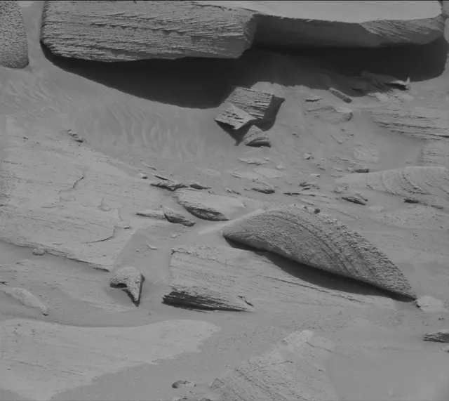 Sol 3786: Mast Camera (Mastcam)