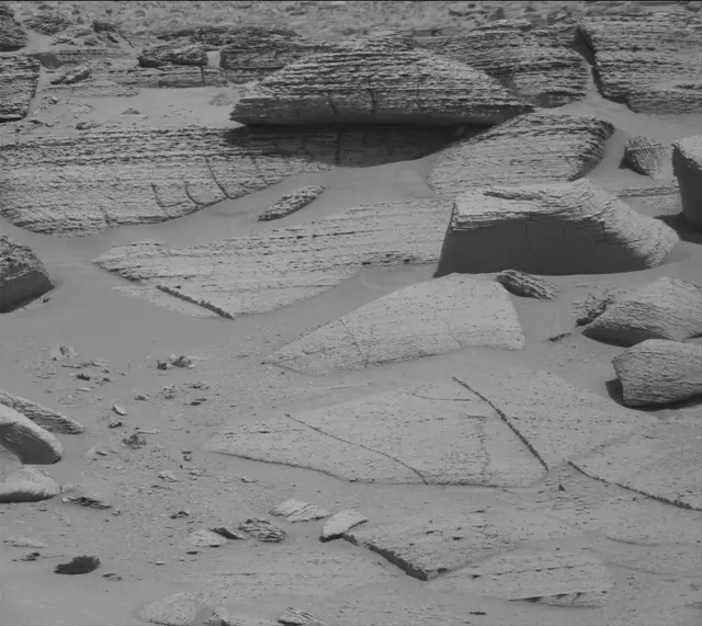 Sol 3786: Mast Camera (Mastcam)