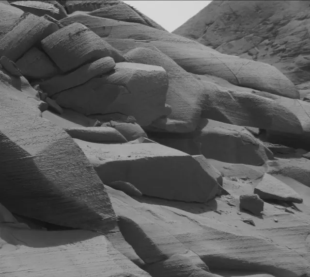 Sol 3786: Mast Camera (Mastcam)