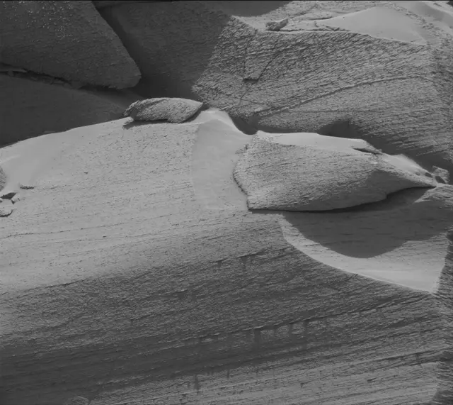 Sol 3786: Mast Camera (Mastcam)