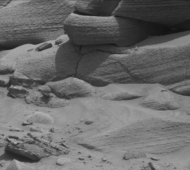 Sol 3786: Mast Camera (Mastcam)