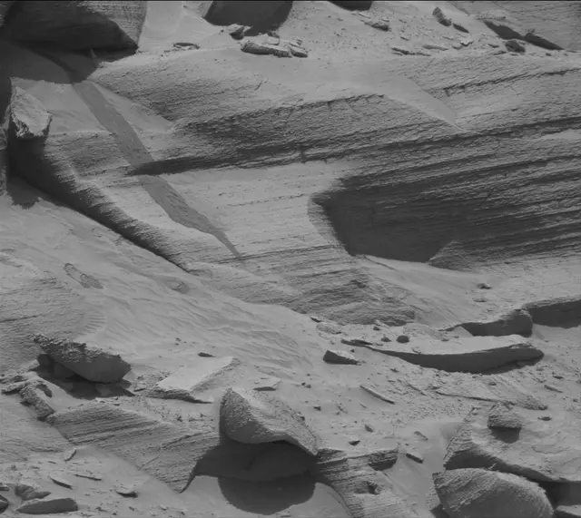 Sol 3786: Mast Camera (Mastcam)
