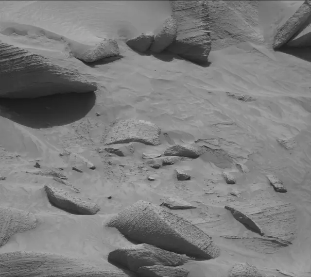 Sol 3786: Mast Camera (Mastcam)