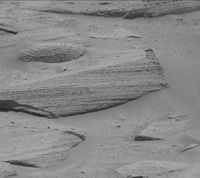 Sol 3786: Mast Camera (Mastcam)