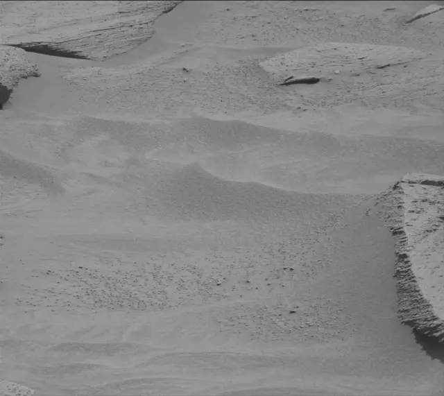 Sol 3786: Mast Camera (Mastcam)