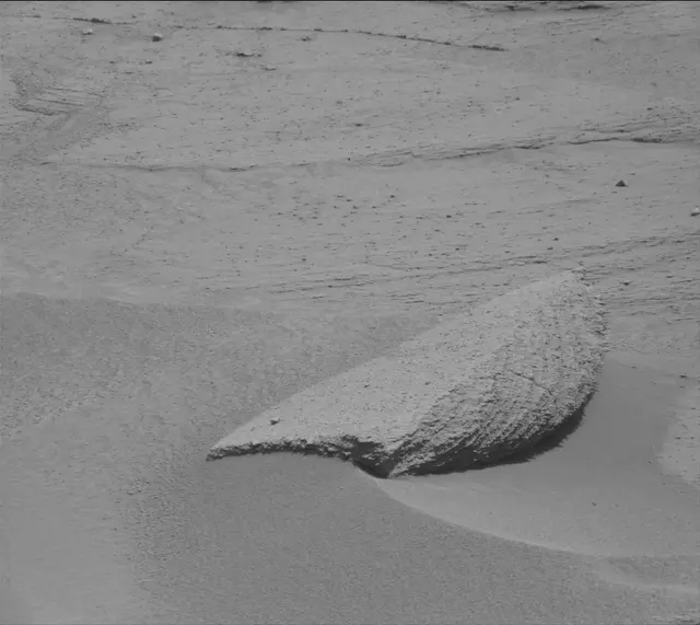 Sol 3786: Mast Camera (Mastcam)