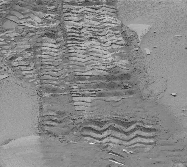 Sol 3793: Mast Camera (Mastcam)