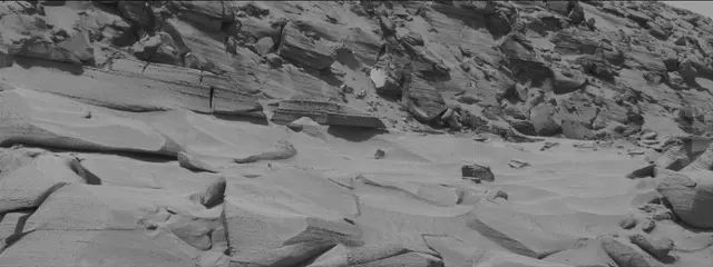 Sol 3794: Mast Camera (Mastcam)