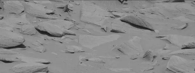 Sol 3794: Mast Camera (Mastcam)