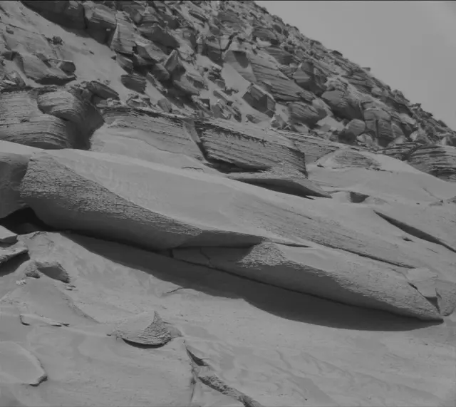 Sol 3794: Mast Camera (Mastcam)