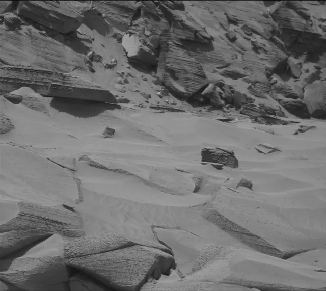 Sol 3794: Mast Camera (Mastcam)