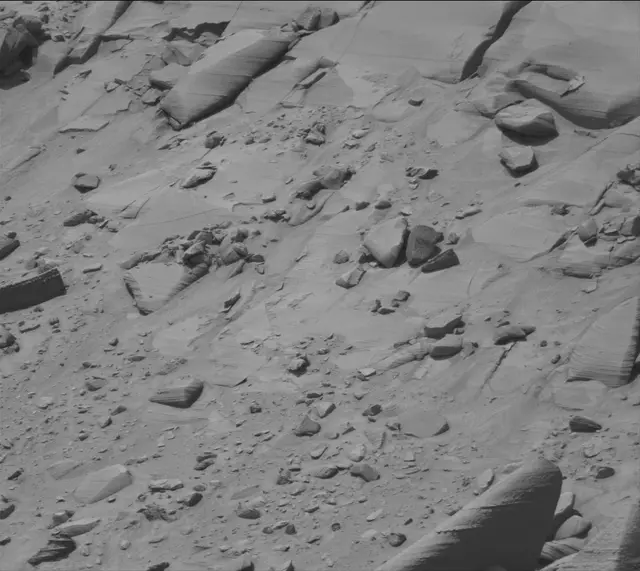 Sol 3794: Mast Camera (Mastcam)