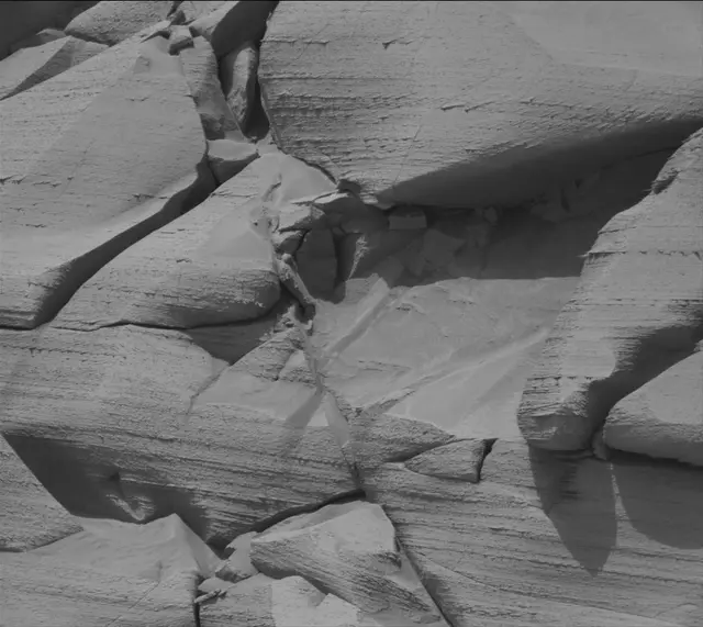 Sol 3794: Mast Camera (Mastcam)