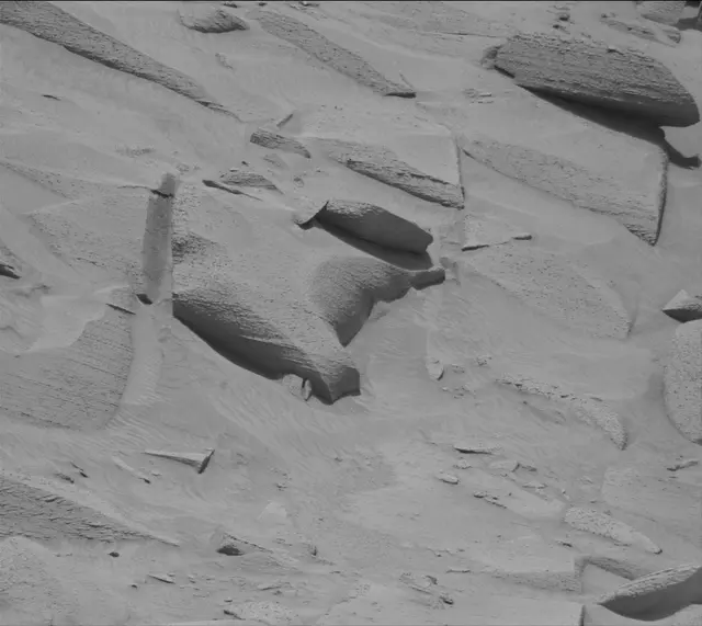 Sol 3794: Mast Camera (Mastcam)