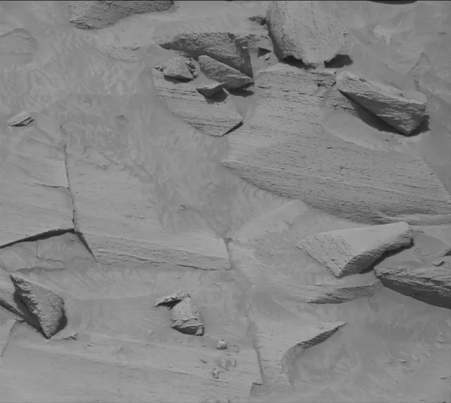 Sol 3794: Mast Camera (Mastcam)