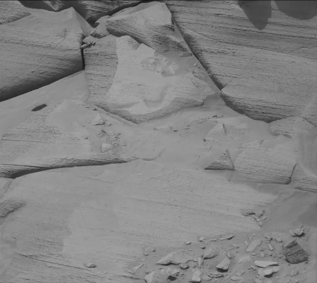 Sol 3794: Mast Camera (Mastcam)