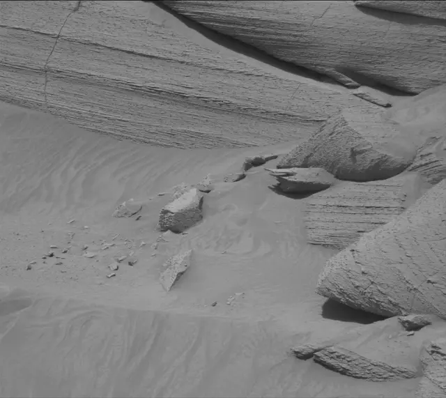 Sol 3794: Mast Camera (Mastcam)