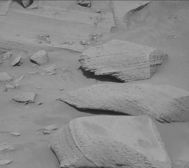Sol 3794: Mast Camera (Mastcam)