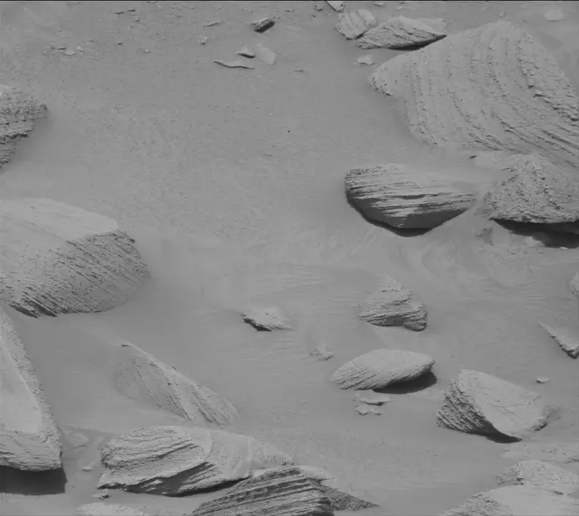 Sol 3794: Mast Camera (Mastcam)