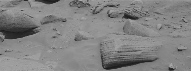 Sol 3796: Mast Camera (Mastcam)