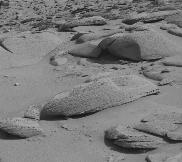 Sol 3796: Mast Camera (Mastcam)