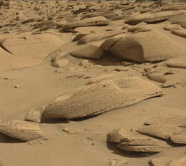 Sol 3796: Mast Camera (Mastcam)