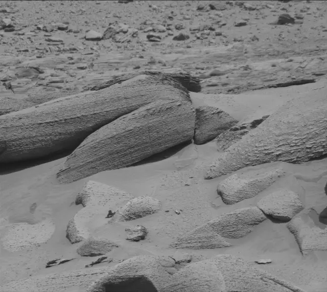 Sol 3796: Mast Camera (Mastcam)