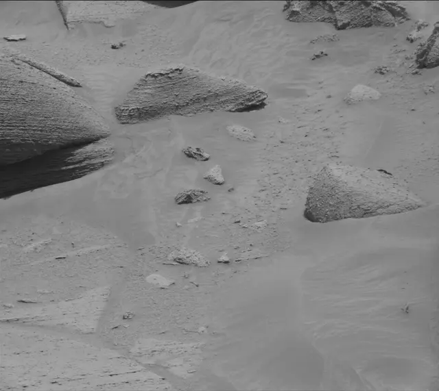 Sol 3796: Mast Camera (Mastcam)