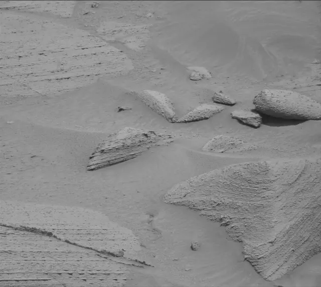 Sol 3796: Mast Camera (Mastcam)